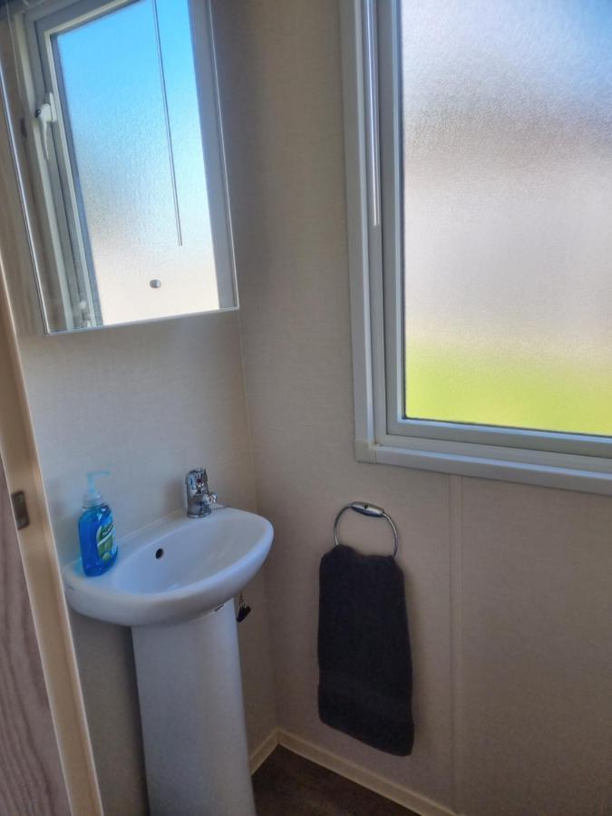Static Caravan To Hire , Hoburne Devon Bay Hotel Goodrington ภายนอก รูปภาพ