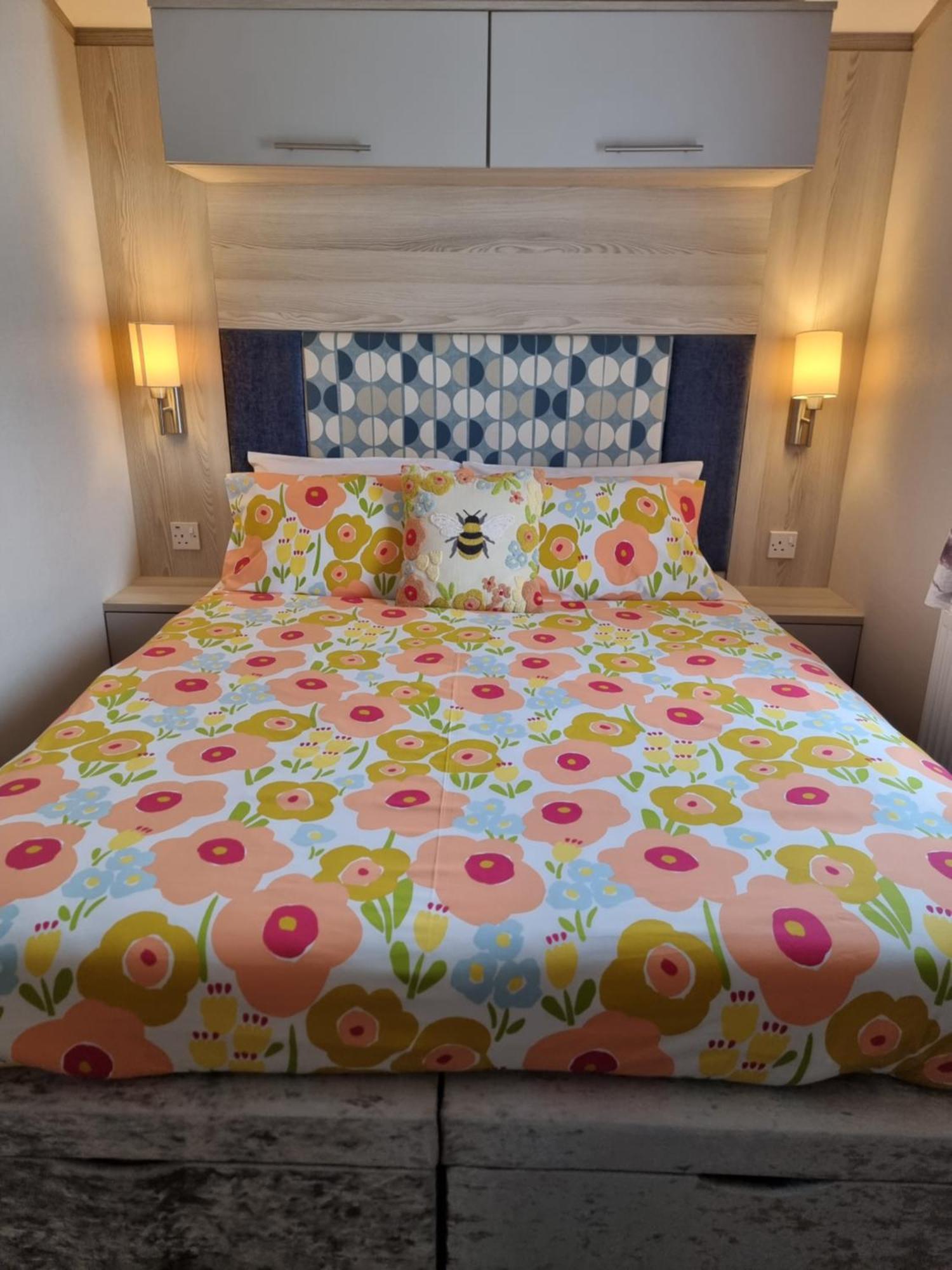 Static Caravan To Hire , Hoburne Devon Bay Hotel Goodrington ภายนอก รูปภาพ