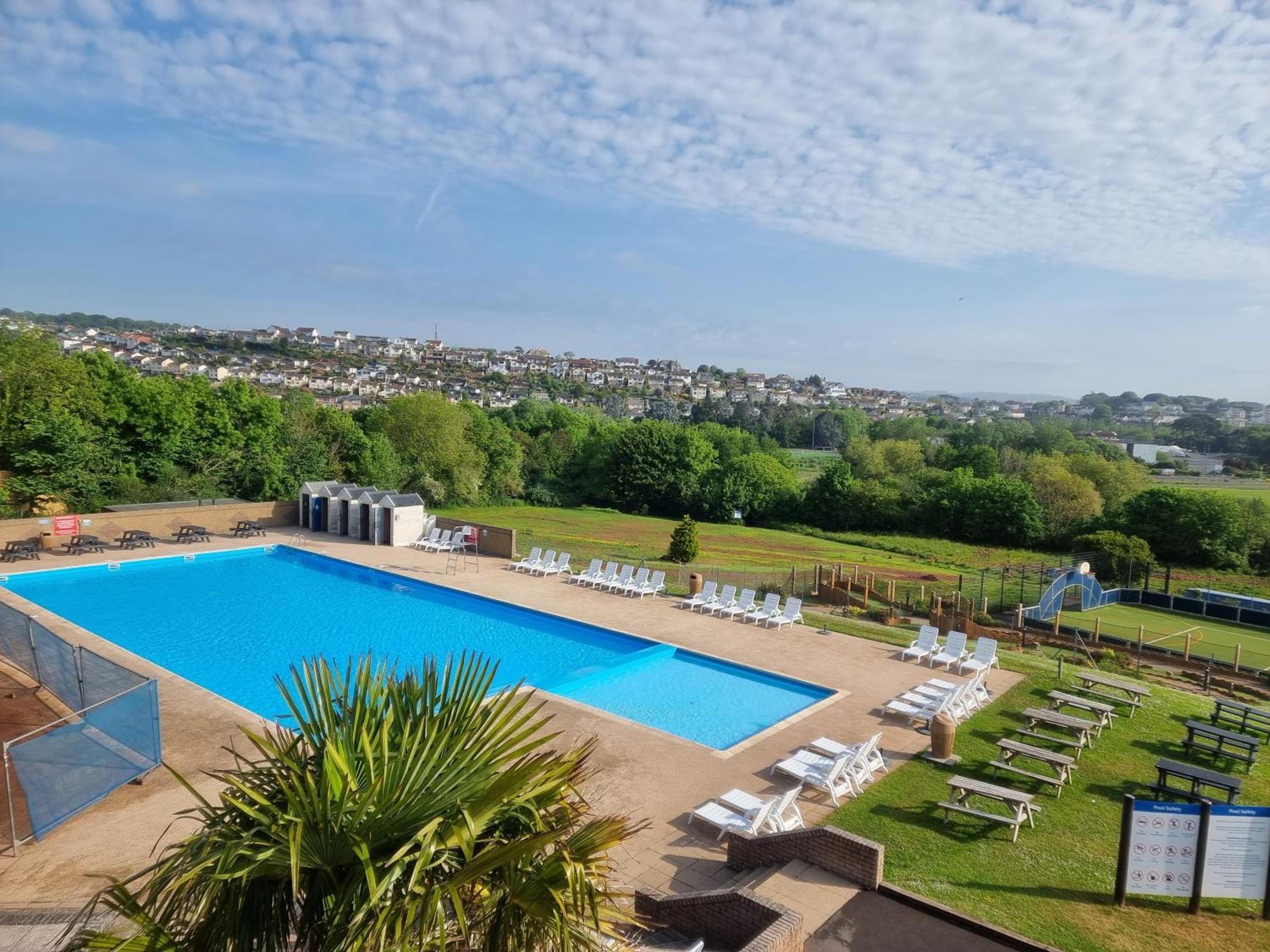 Static Caravan To Hire , Hoburne Devon Bay Hotel Goodrington ภายนอก รูปภาพ